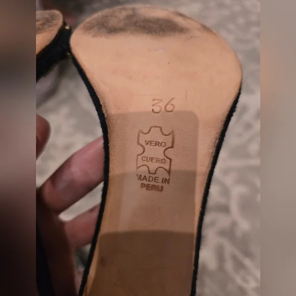 Ulla Johnson dark nevy blue hills. Size 36 - Picture 7 of 10